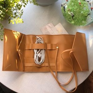 Tech Organizer Roll by Glass Ladder